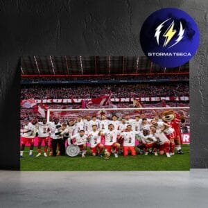 Congrats FC Bayern Munich Are The Champions Bundesliga 2025 2026 Team Photo With Mascot Home Decor Poster Canvas